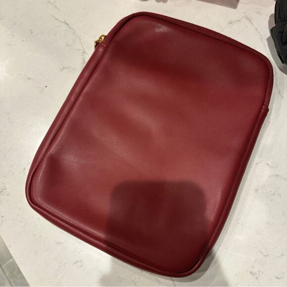 Charles & Keith Burgundy Tablet Case - Picture 6 of 8